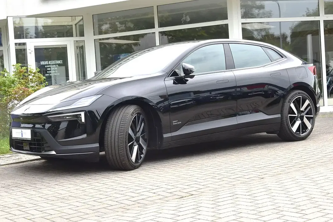 Polestar 4 Long Range Dual Motor - Thumbnail 2