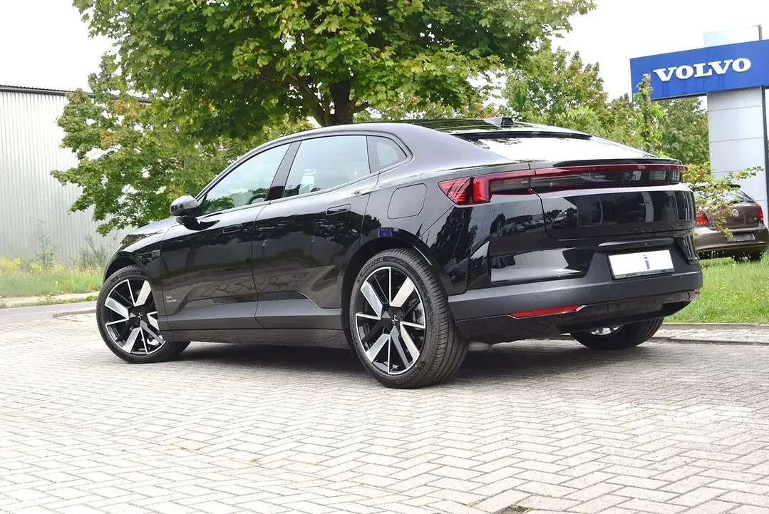 Polestar 4 Long Range Dual Motor - Thumbnail 4