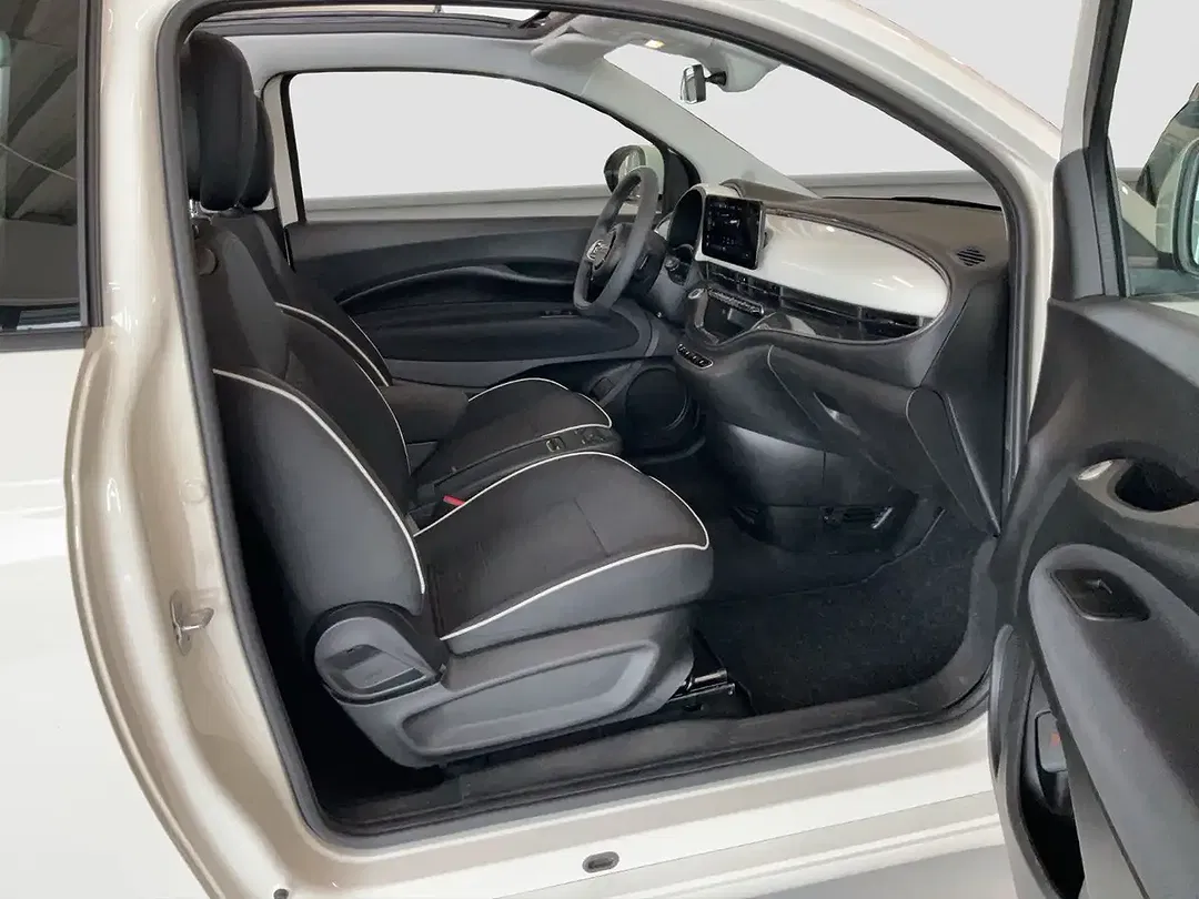 Fiat 500e - Thumbnail 12