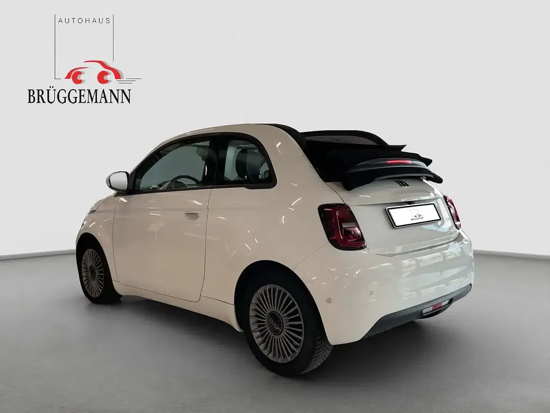 Fiat 500e - Thumbnail 4