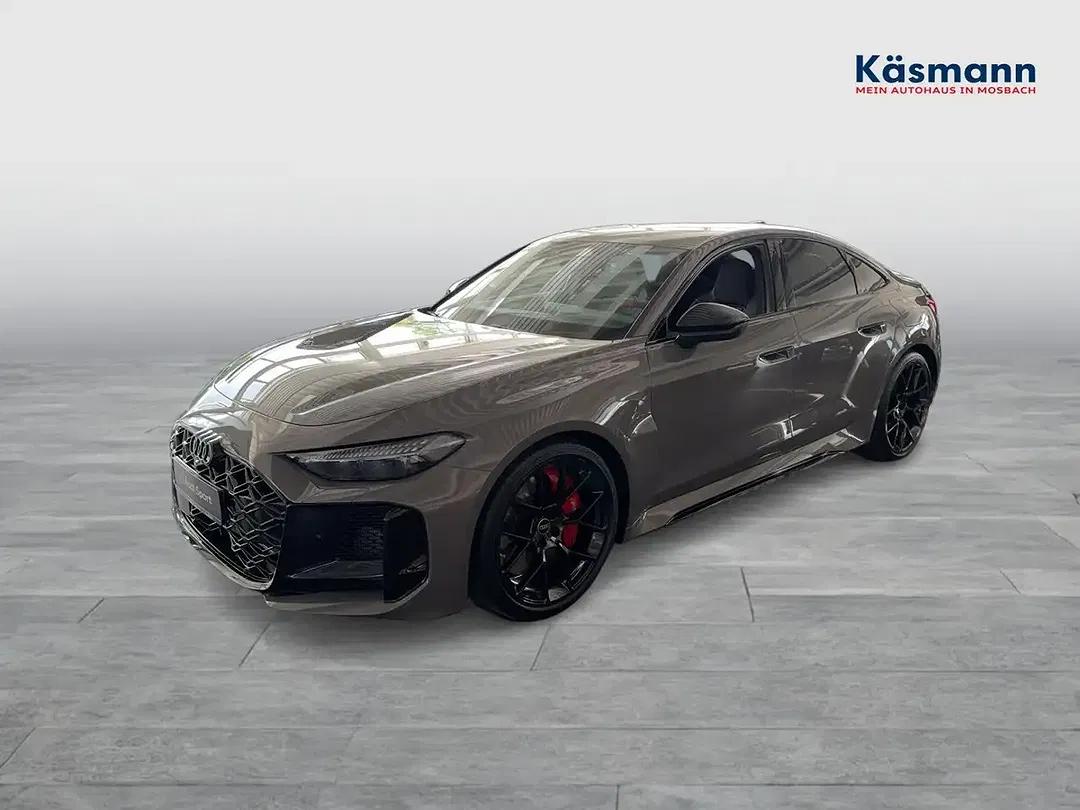 Audi RS5 quattro - foto 1