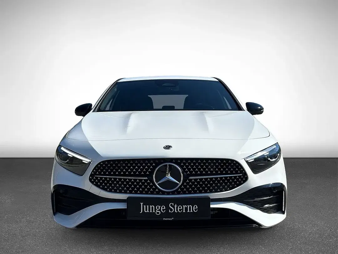 Mercedes-Benz A 180 AMG Line - Thumbnail 3