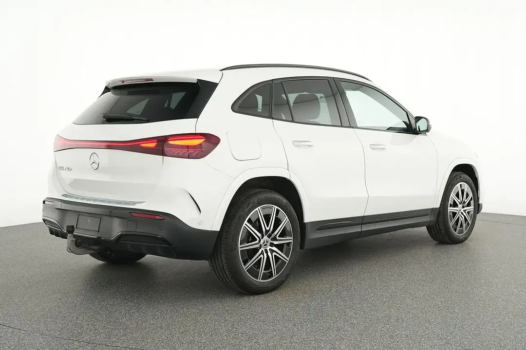 Mercedes-Benz EQA 250 AMG Line - Thumbnail 4