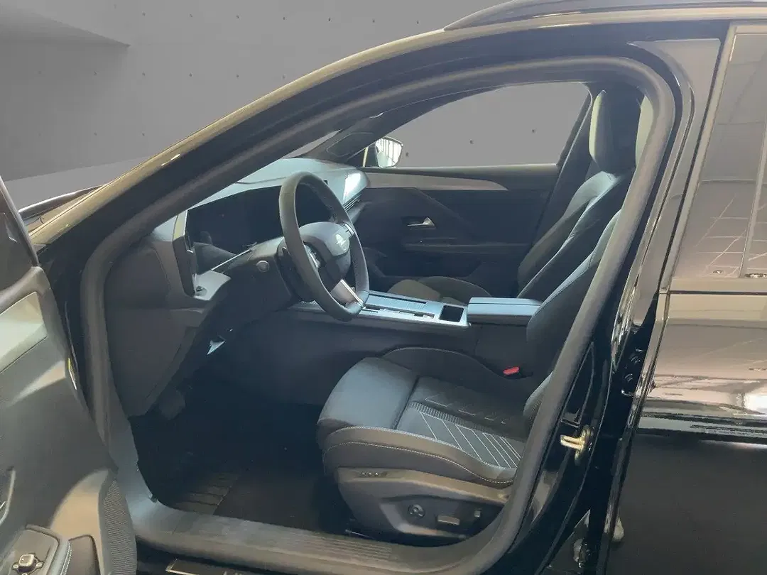 Opel Astra PHEV 1.6 Turbo - Thumbnail 6