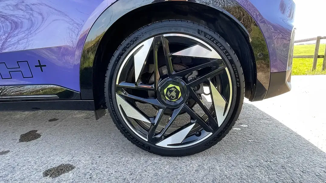 Abarth 600e Scorpionissima - Thumbnail 10