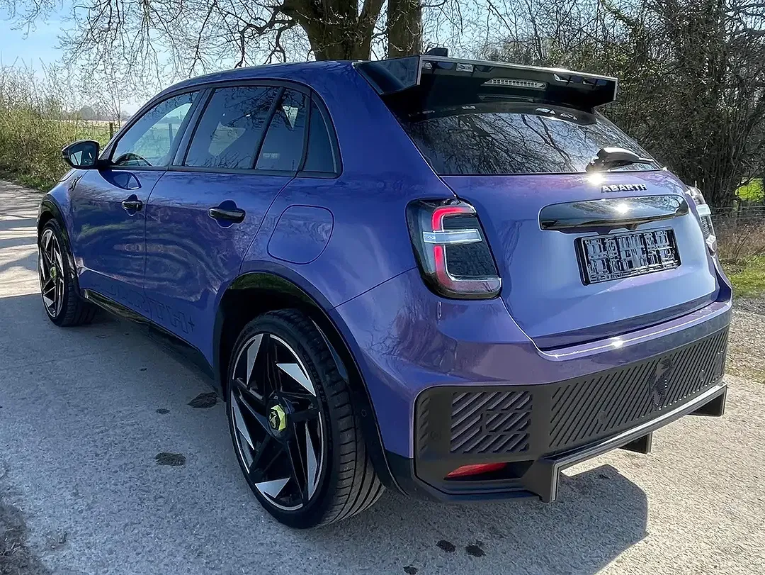 Abarth 600e Scorpionissima - foto 2