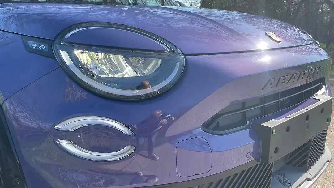 Abarth 600e Scorpionissima - Thumbnail 8