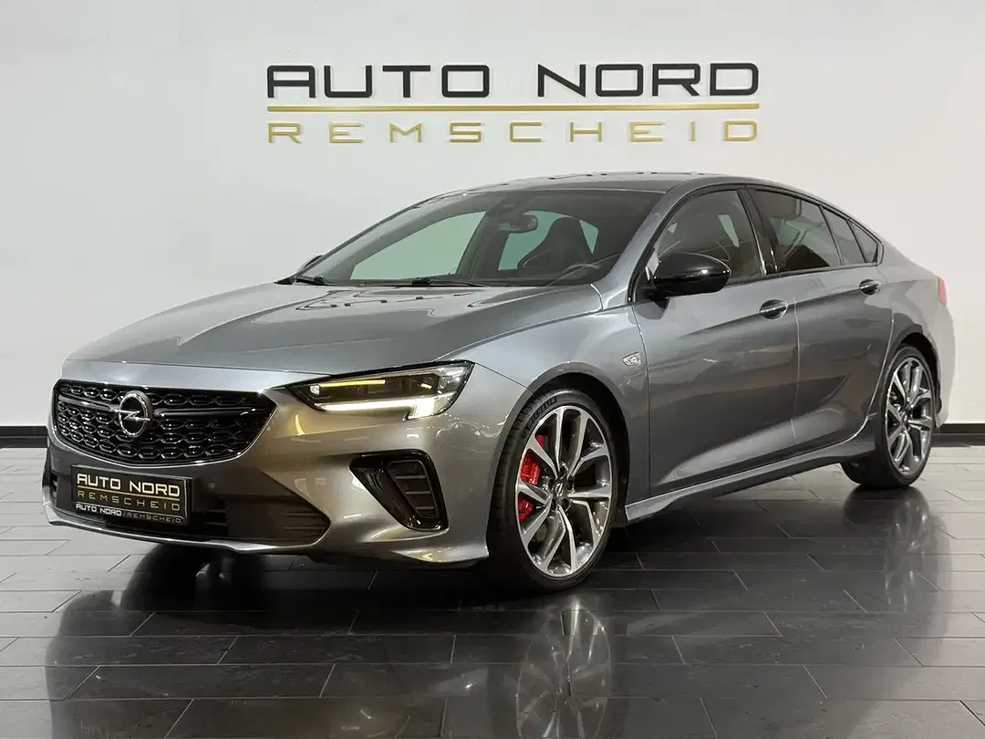 Opel Insignia 4x4 GSi - Thumbnail 11