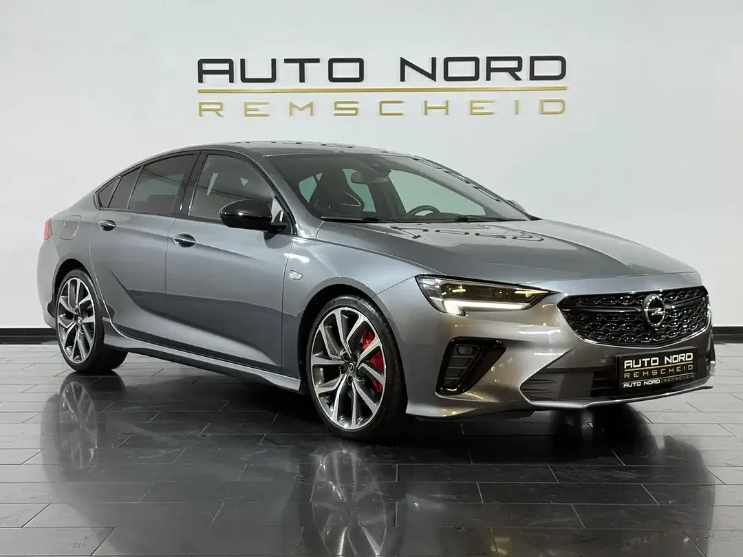 Opel Insignia 4x4 GSi - Thumbnail 3
