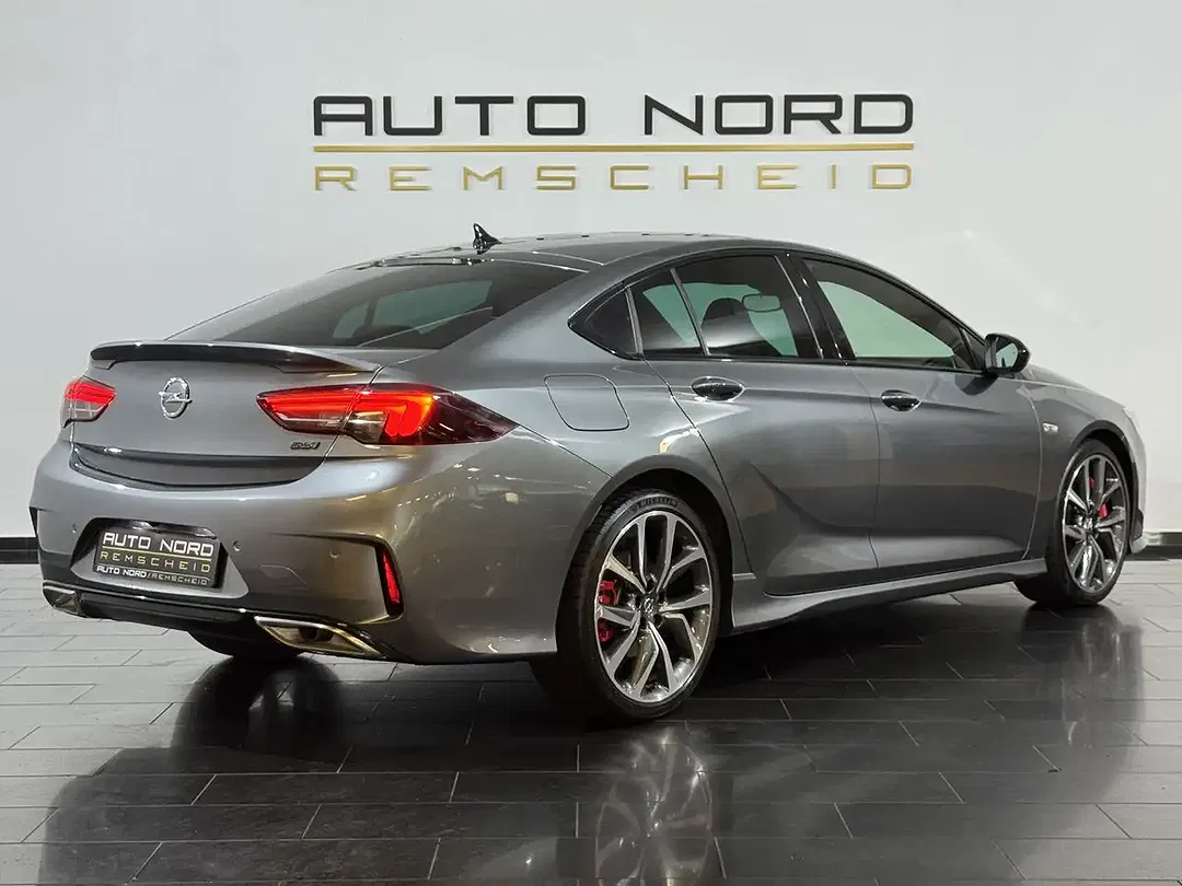 Opel Insignia 4x4 GSi - Thumbnail 6