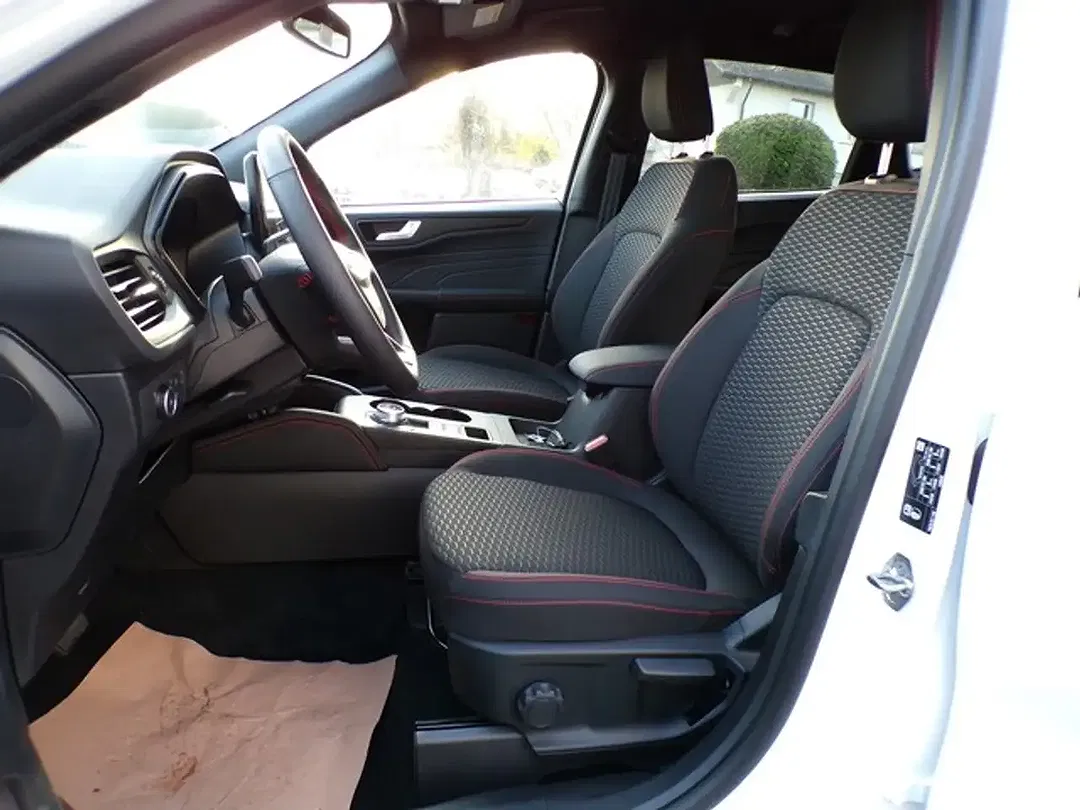 Ford Kuga 1.5 AUT ST-Line - Thumbnail 10