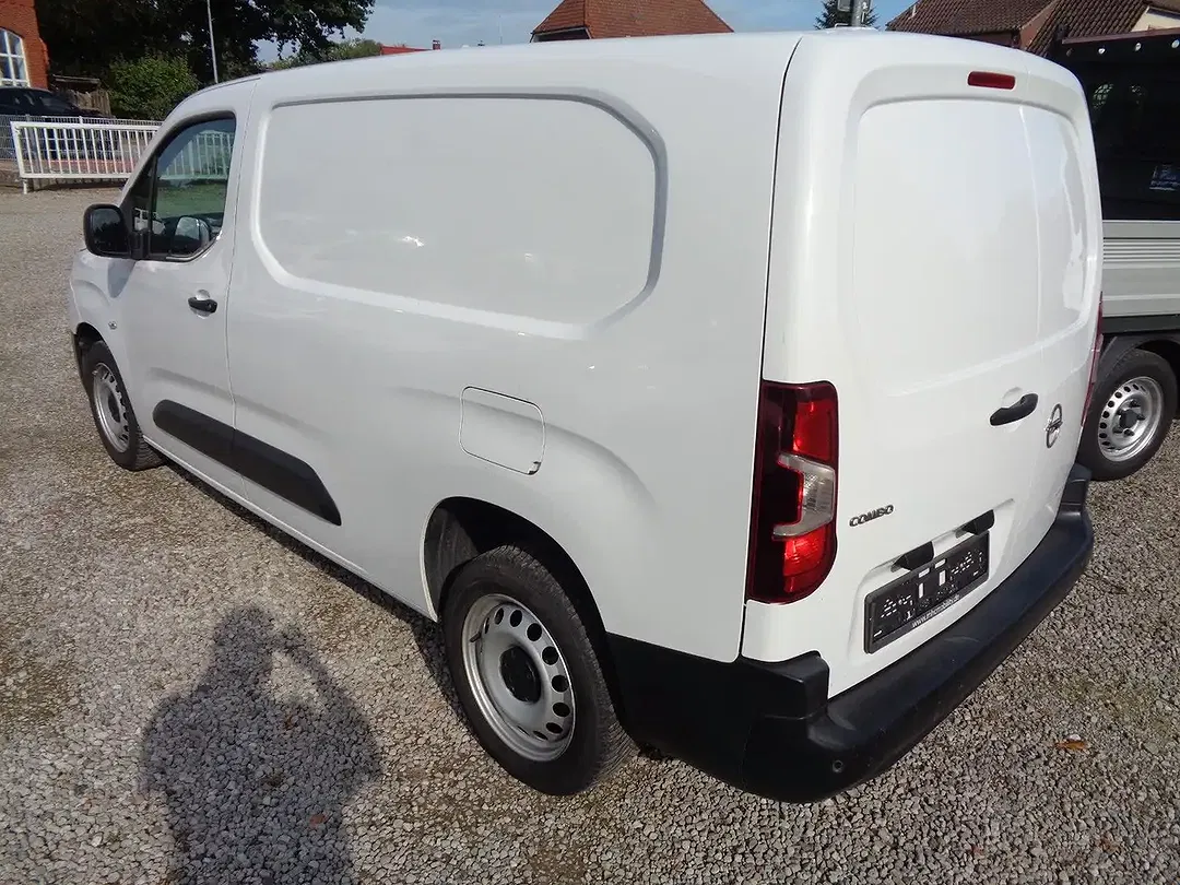 Opel Combo Cargo Edition - Thumbnail 3