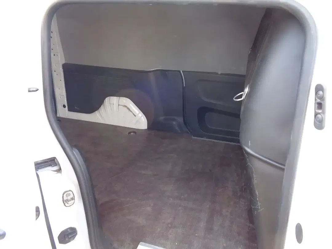 Opel Combo Cargo Edition - Thumbnail 8