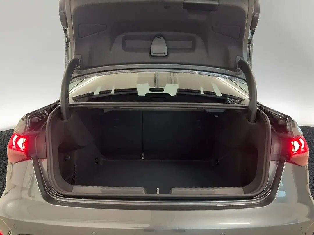 Audi A3 TFSI S tronic S line - Thumbnail 4