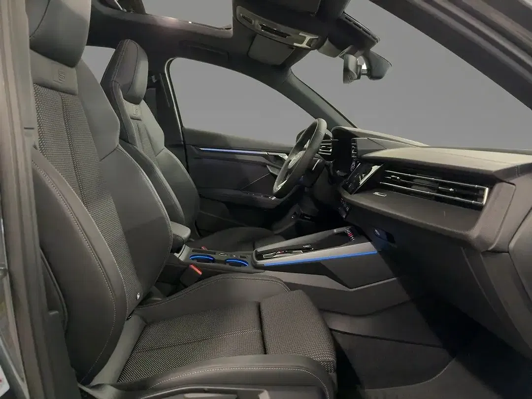 Audi A3 TFSI S tronic S line - Thumbnail 5