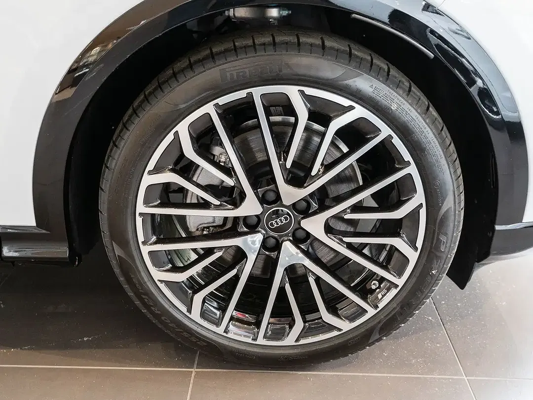 Audi Q5 S tronic quattro - Thumbnail 8