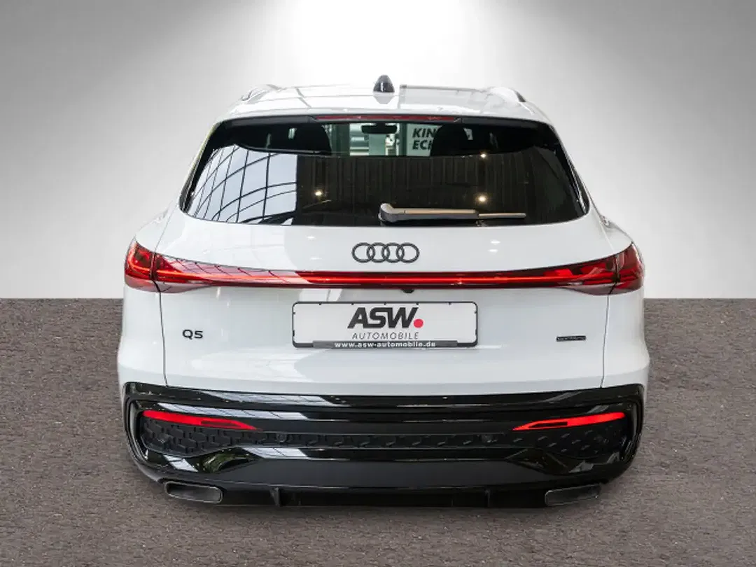 Audi Q5 S tronic quattro - Thumbnail 4