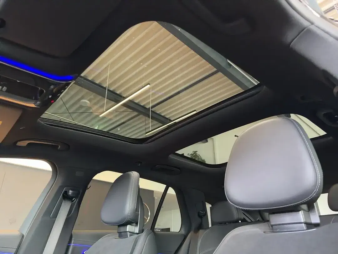 Mercedes-Benz E 220 AMG Burmester - Thumbnail 13