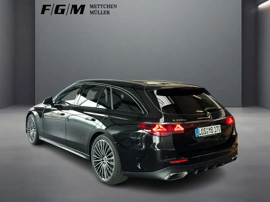 Mercedes-Benz E 220 AMG Burmester - Thumbnail 2