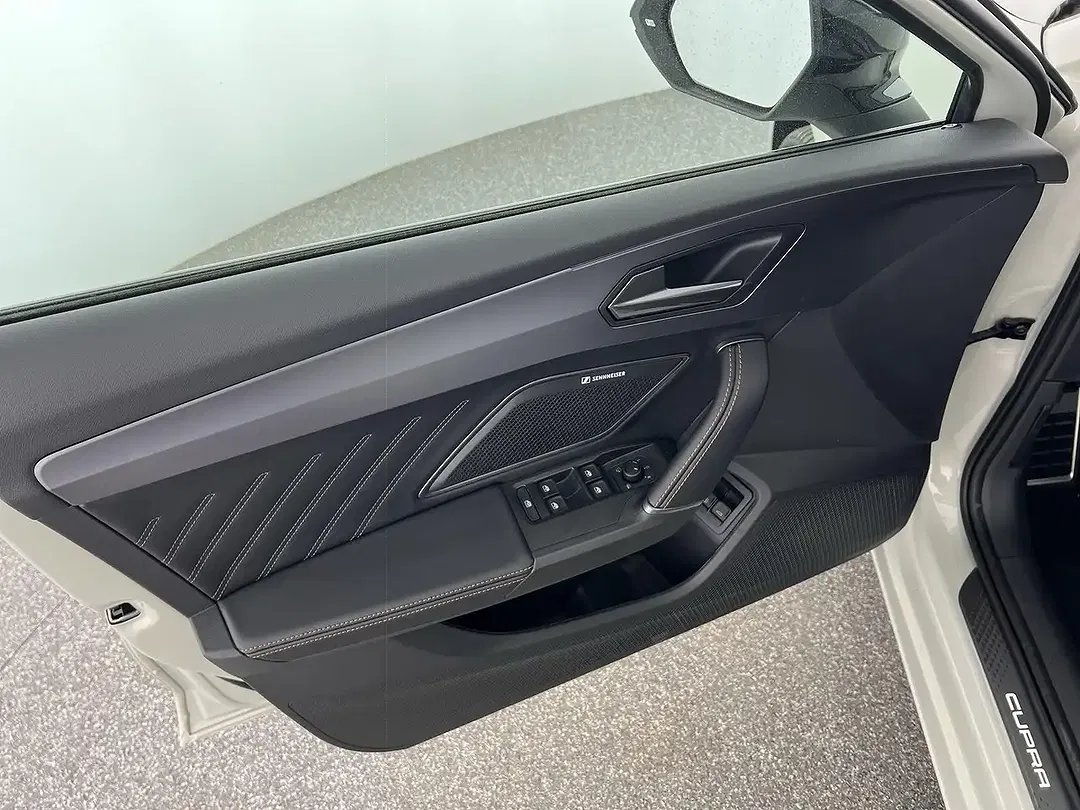 CUPRA Leon 1.5 PHEV TSI - Thumbnail 10