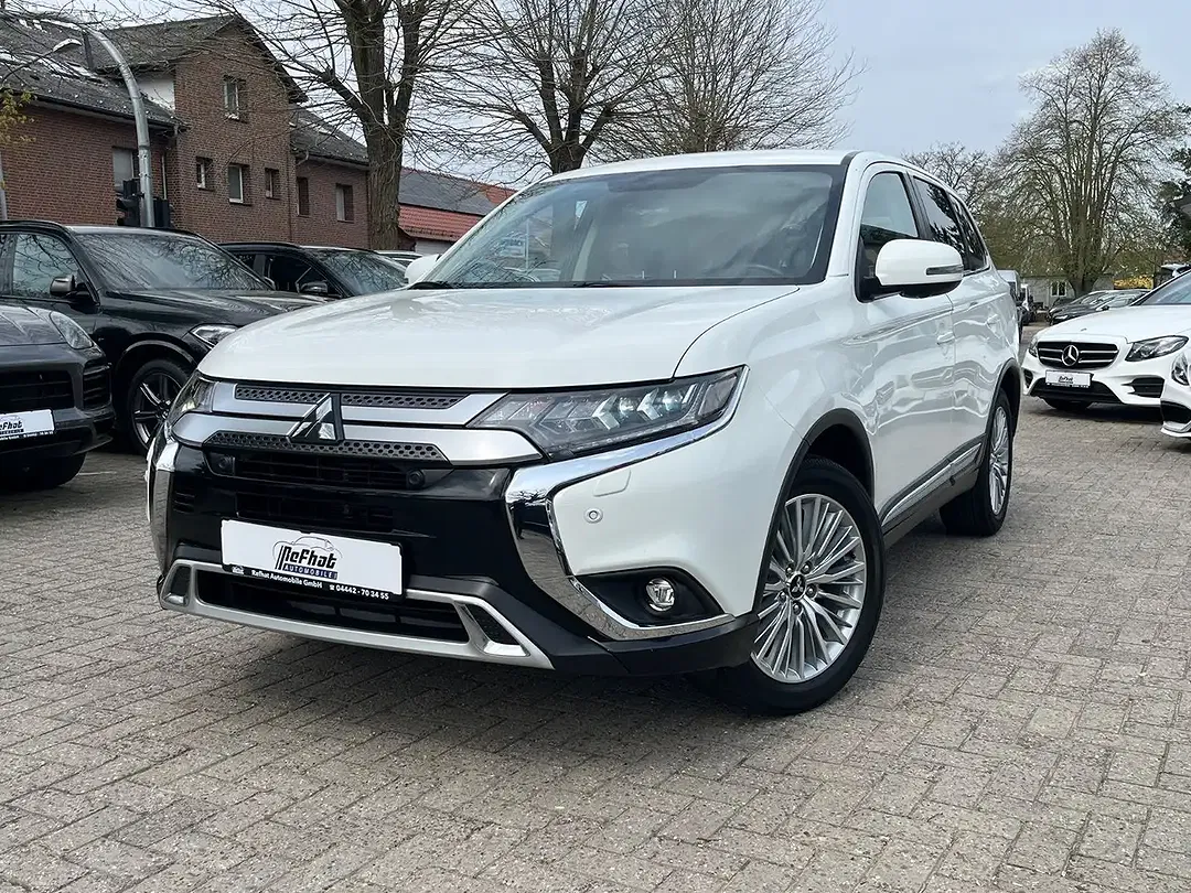 Mitsubishi Outlander Active+ - foto 1