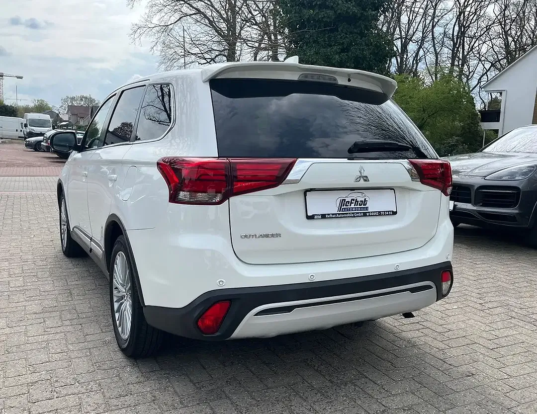 Mitsubishi Outlander Active+ - Thumbnail 10