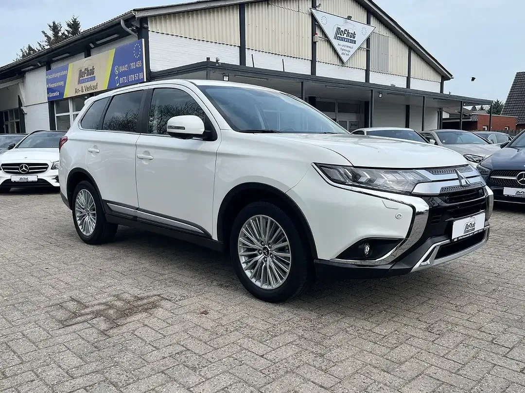 Mitsubishi Outlander Active+ - Thumbnail 5