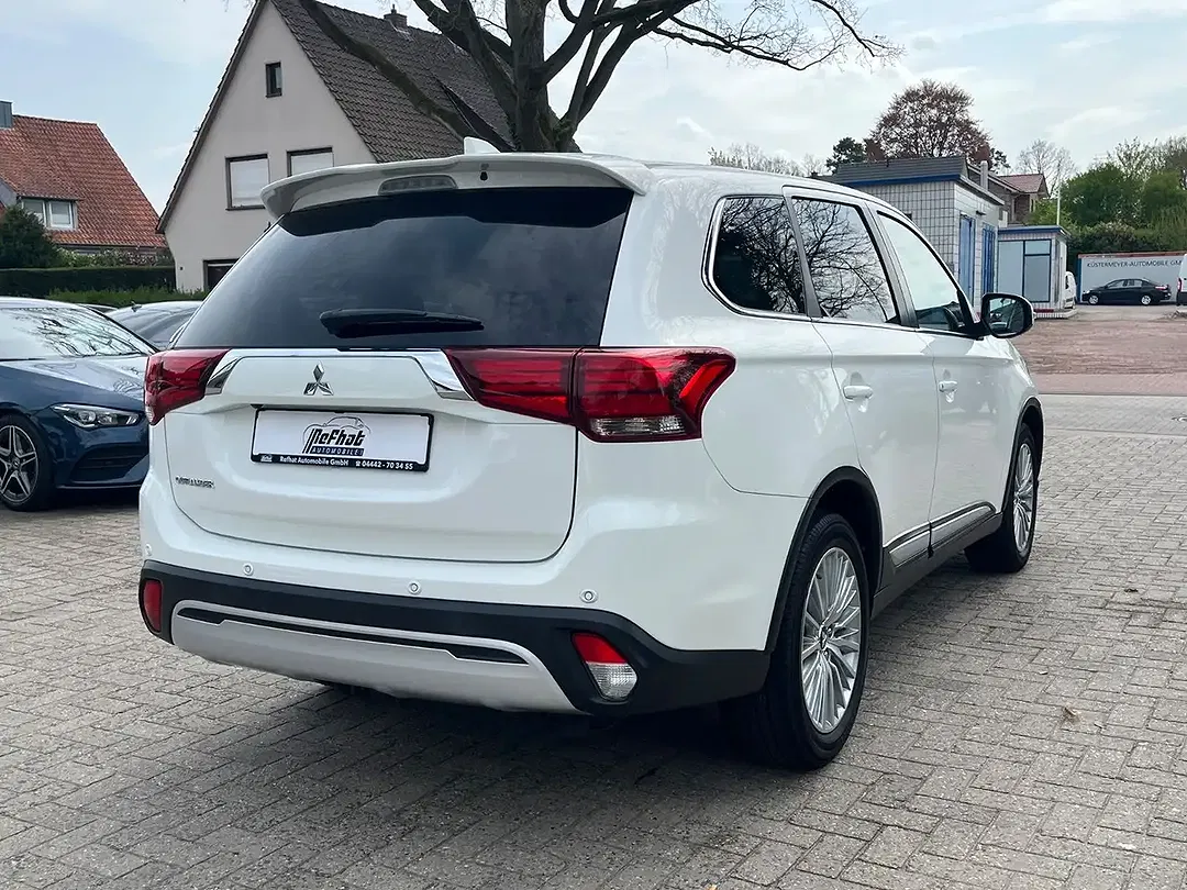 Mitsubishi Outlander Active+ - Thumbnail 8