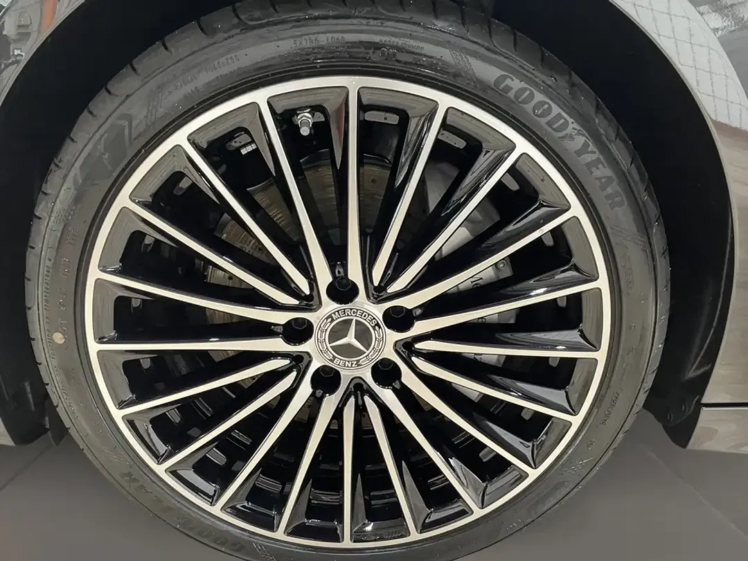 Mercedes-Benz C 300 AMG MBUX Burmester Night - Thumbnail 8