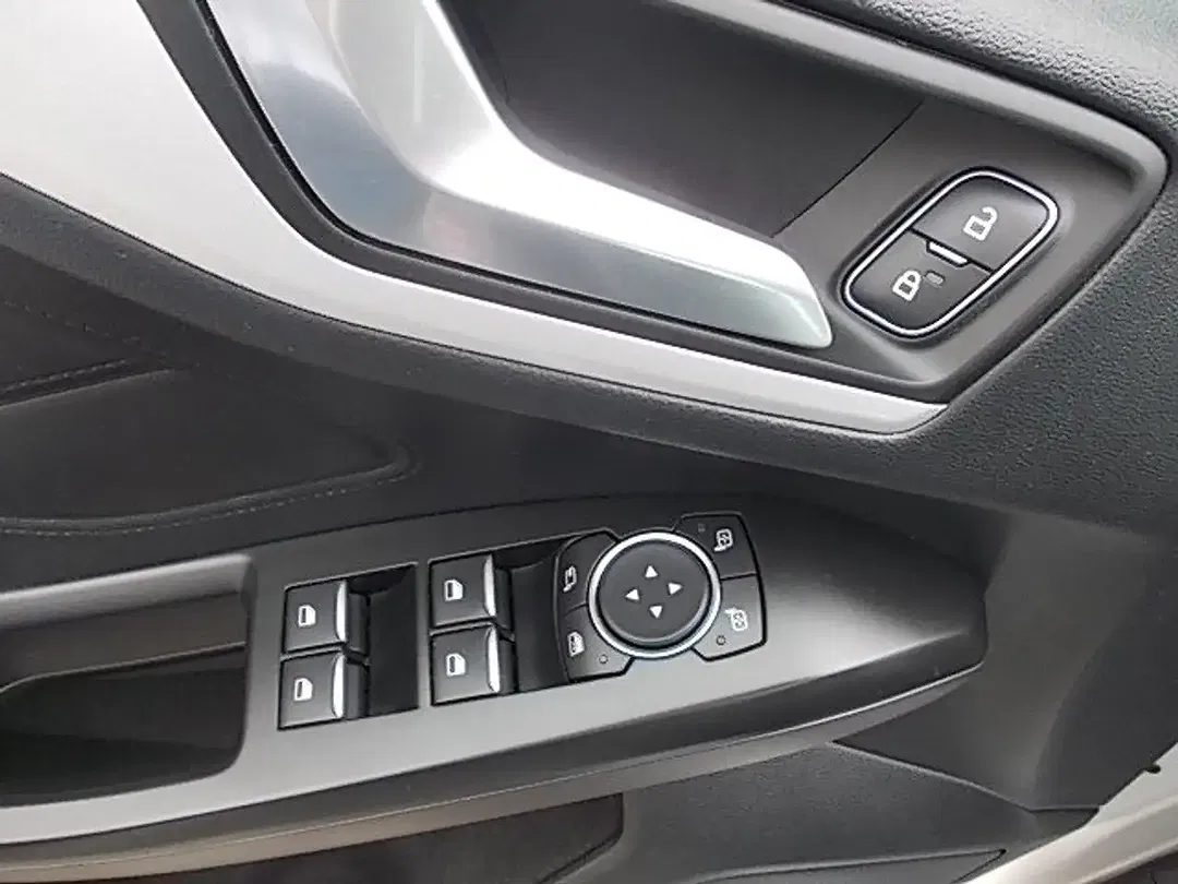 Ford Focus Cool & Connect - Thumbnail 14