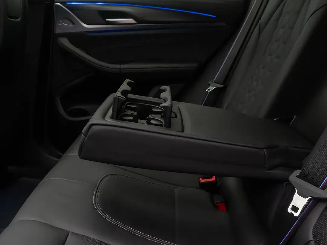 BMW X4 M - Thumbnail 28