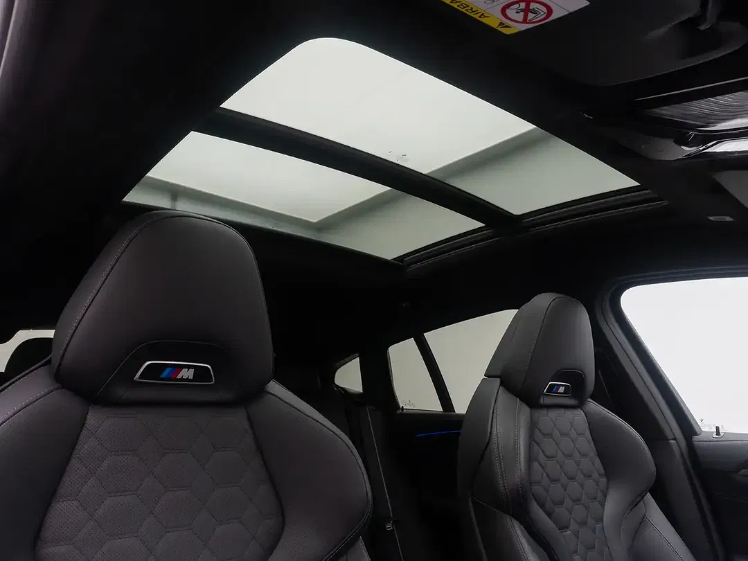 BMW X4 M - Thumbnail 31