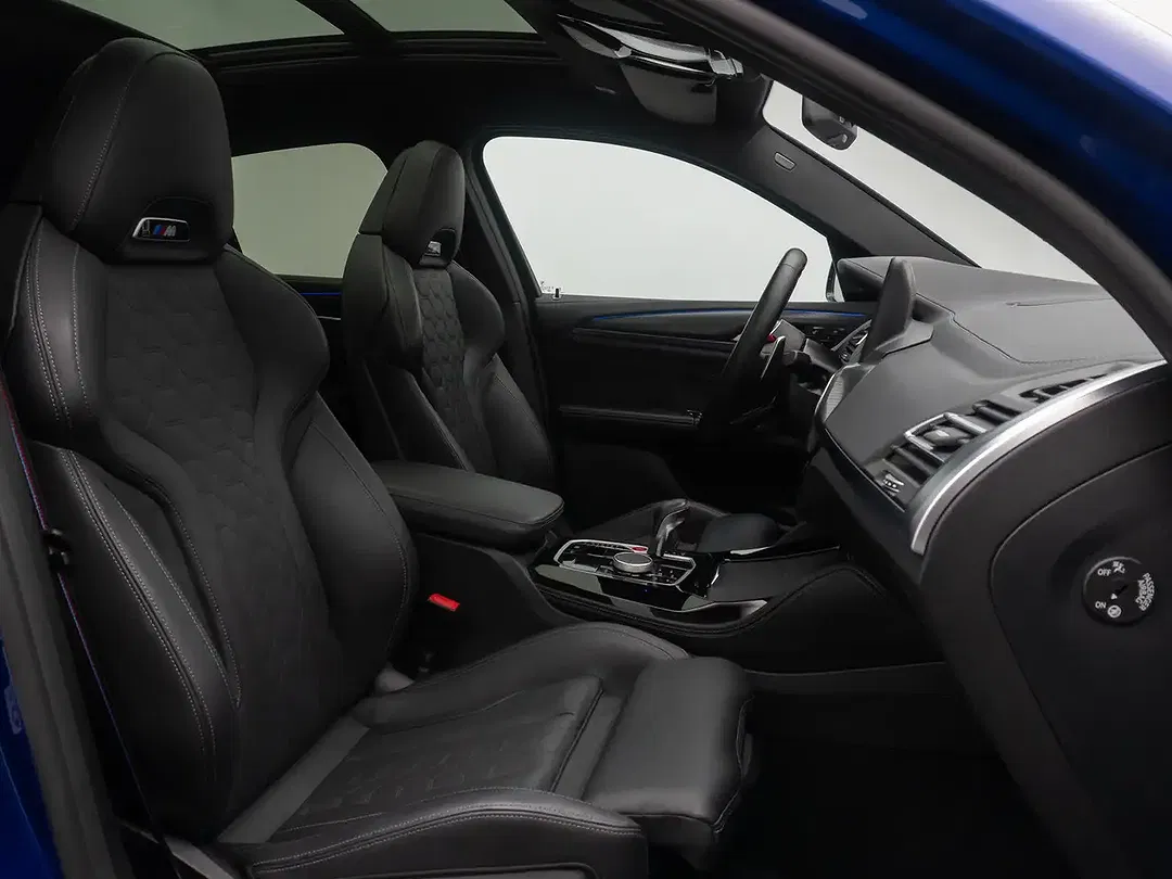 BMW X4 M - Thumbnail 37