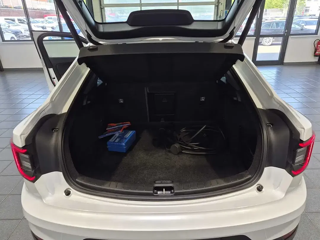 Polestar 2 - Thumbnail 6