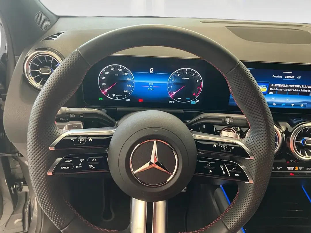 Mercedes-Benz GLA 200 Edition AMG Line - Thumbnail 11