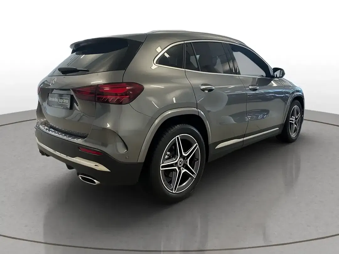 Mercedes-Benz GLA 200 Edition AMG Line - Thumbnail 4