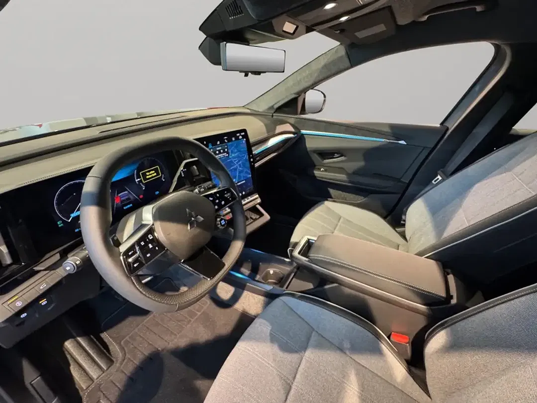 Mitsubishi Eclipse Cross Diamant Top - Thumbnail 8