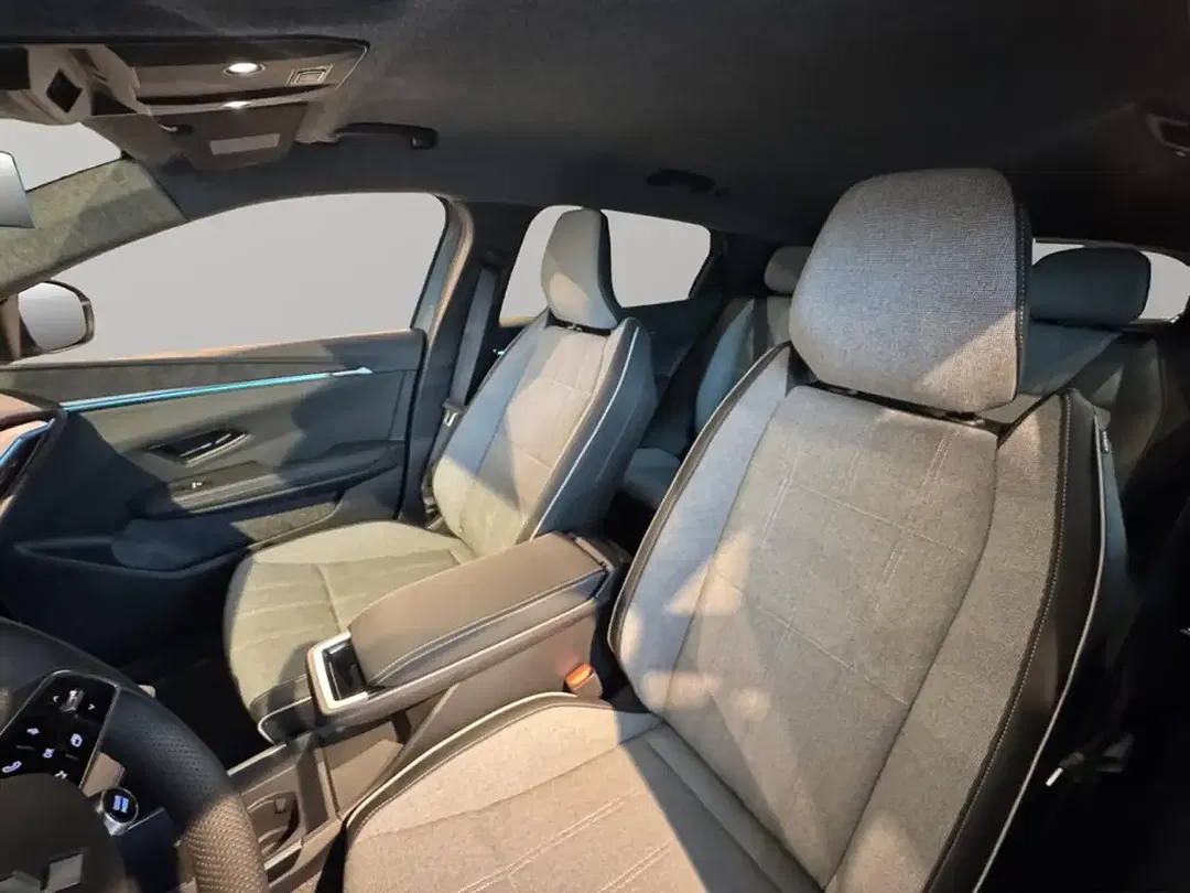 Mitsubishi Eclipse Cross Diamant Top - Thumbnail 9
