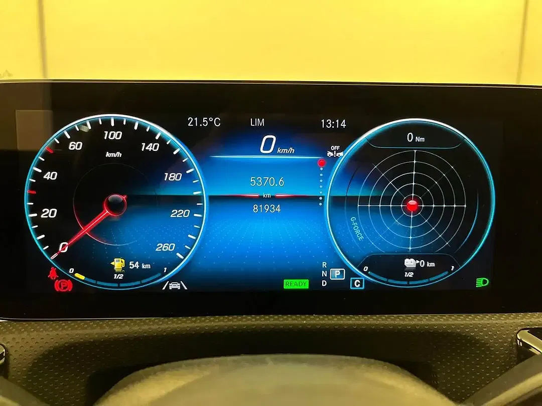 Mercedes-Benz CLA 250 AMG Line - Thumbnail 9