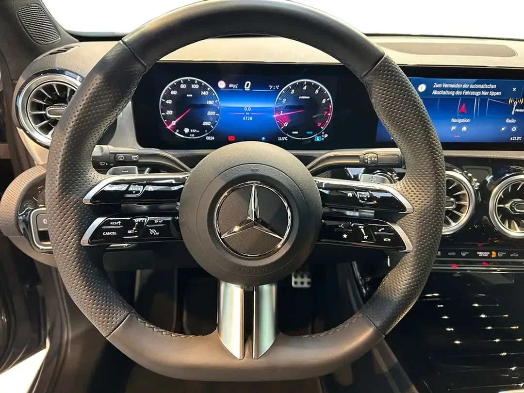 Mercedes-Benz A 200 AMG MBUX Night - Thumbnail 10