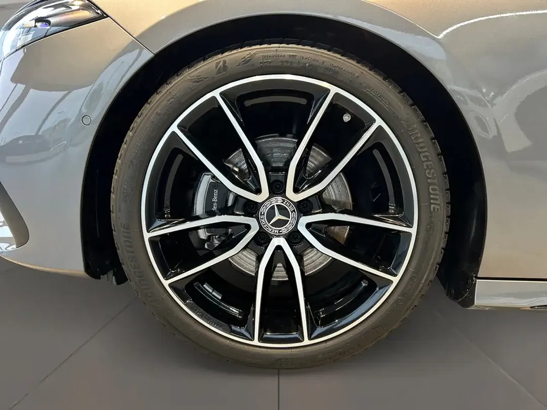 Mercedes-Benz A 200 AMG MBUX Night - Thumbnail 8