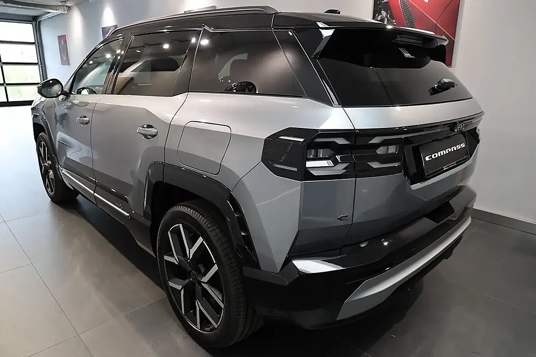Jeep Compass PHEV DCT Edition - Thumbnail 4