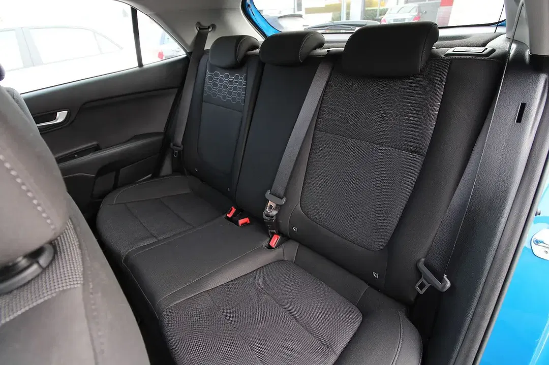 Kia Rio - Thumbnail 7