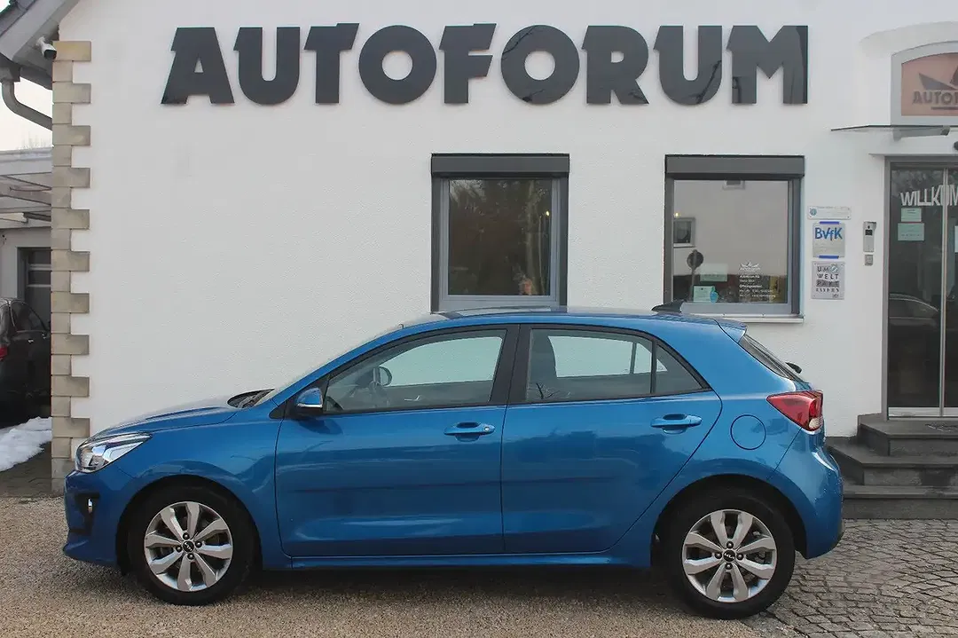 Kia Rio - foto 2
