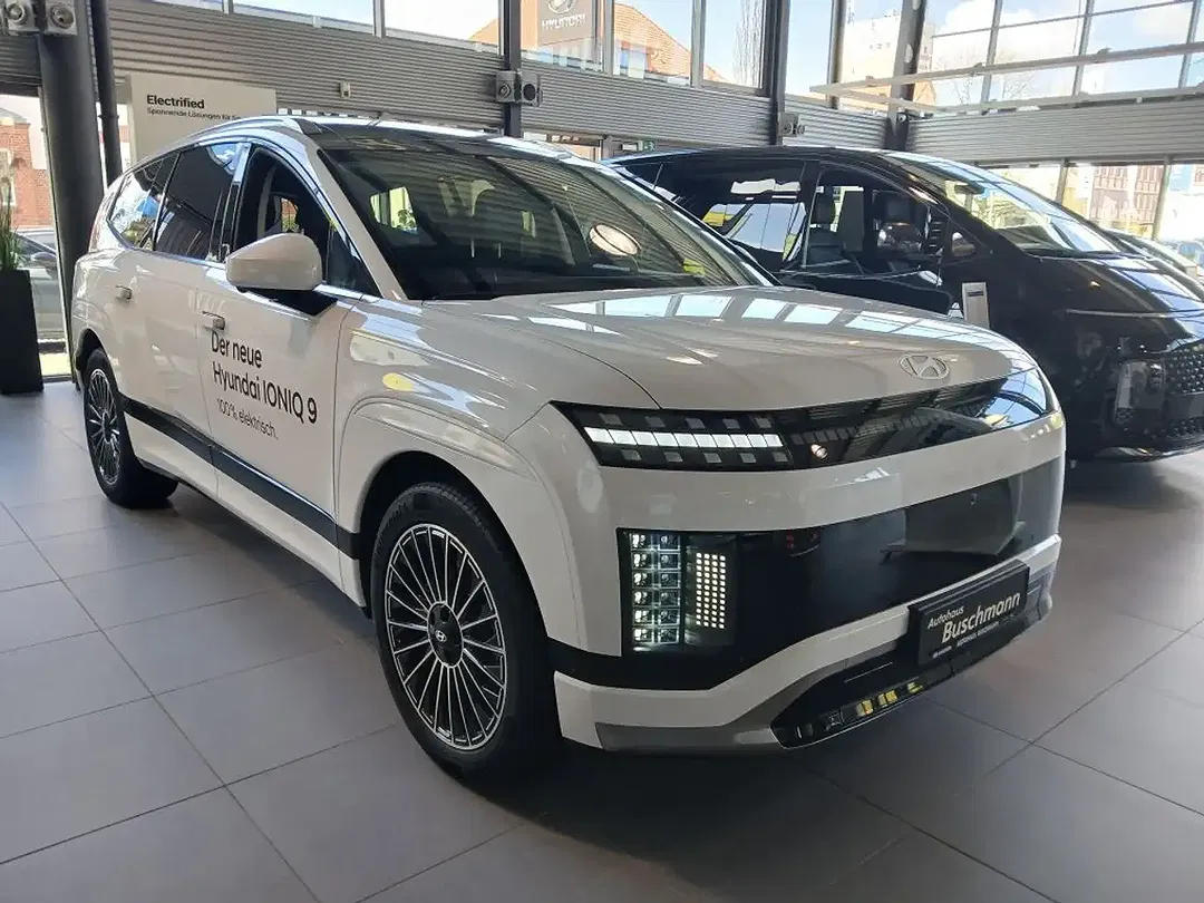 Hyundai IONIQ 9 4WD UNIQ - Thumbnail 4