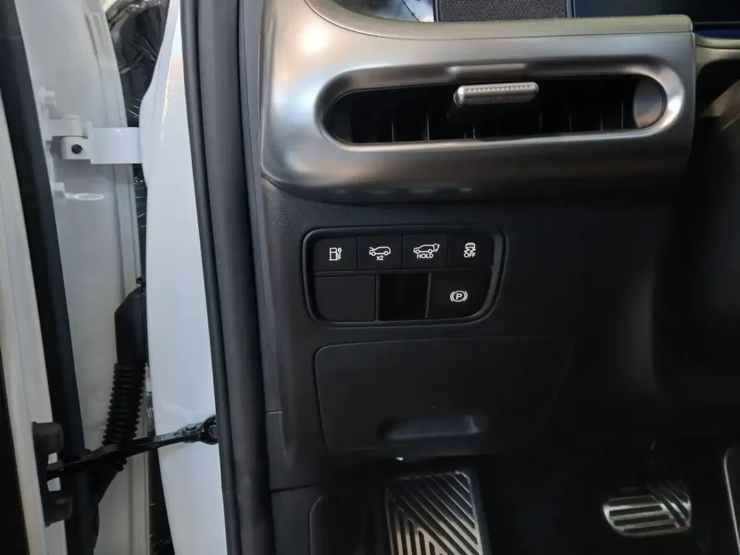 Hyundai IONIQ 9 4WD UNIQ - Thumbnail 6