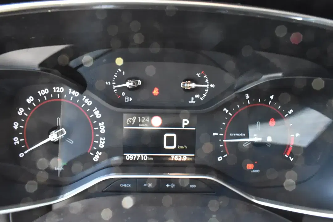 Citroen C5 Aircross 1.2 EAT8 Shine - foto 15