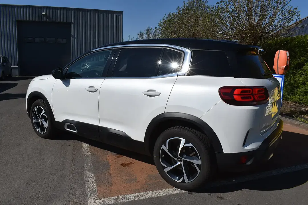 Citroen C5 Aircross 1.2 EAT8 Shine - foto 2