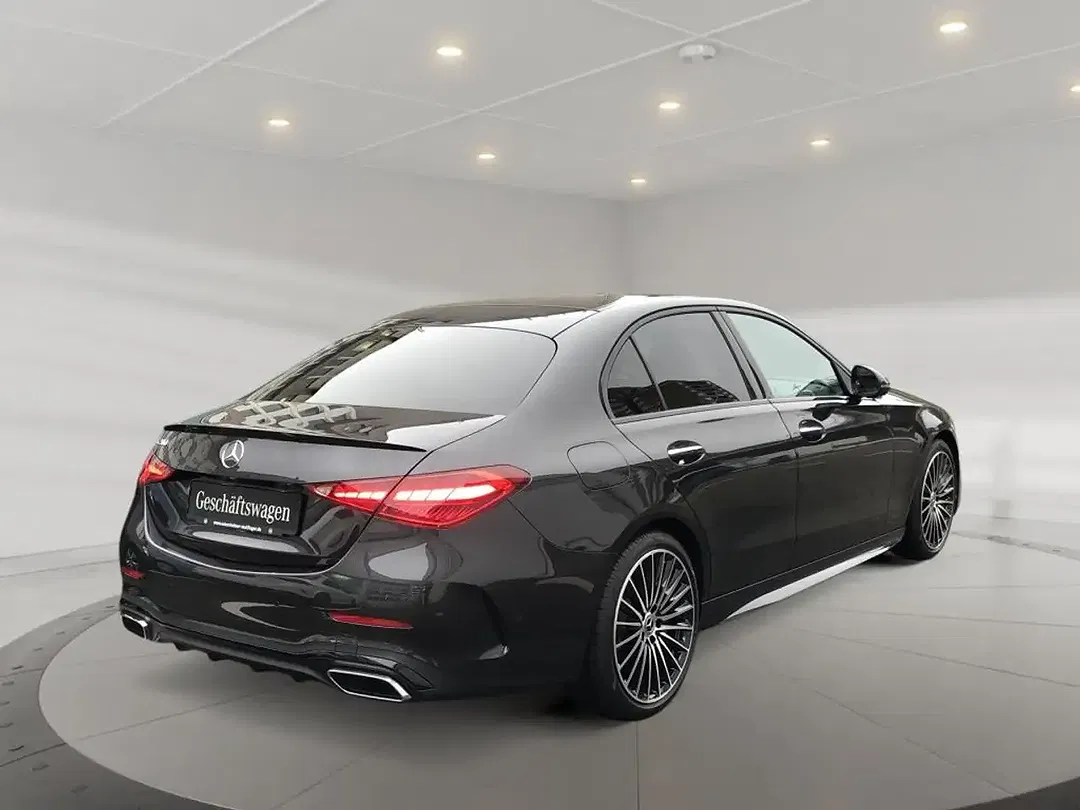 Mercedes-Benz C 200 AMG MBUX Night - foto 2