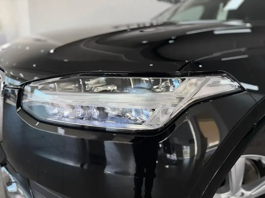Volvo XC90 AWD - Thumbnail 3